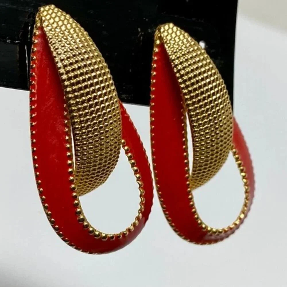 The Earring Tree Fashion Earrings Goldtone Red Acrylic Elegant Dangle‎ Post NWT